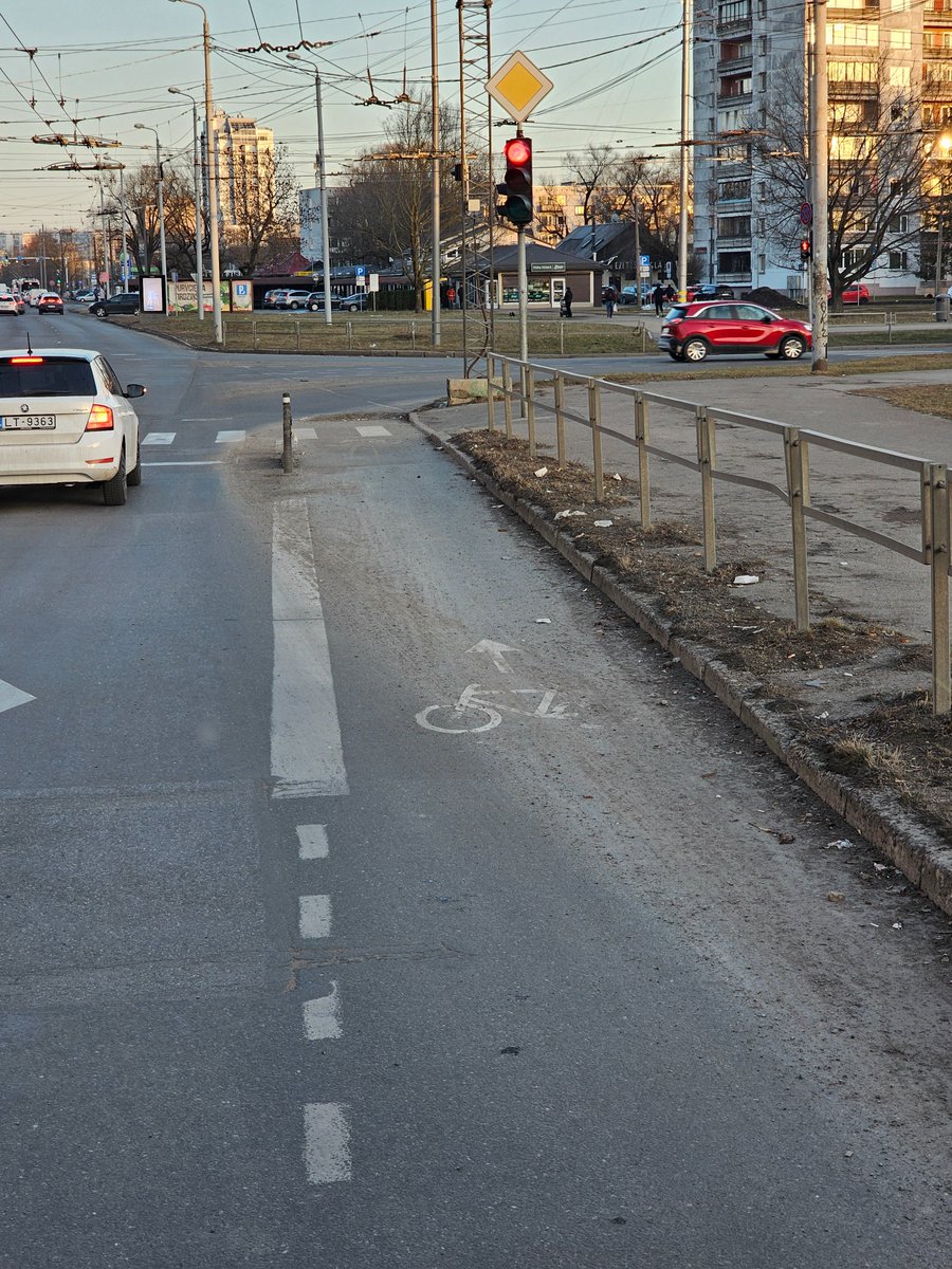 Saliktengriba tweet media