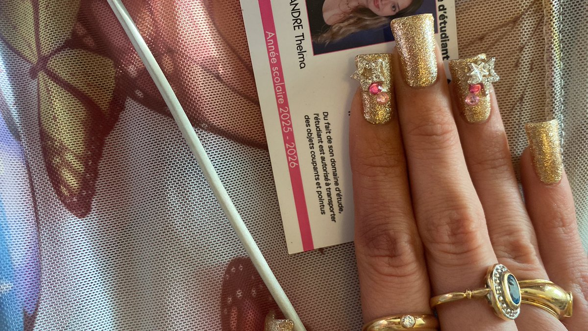 tana montana tweet media