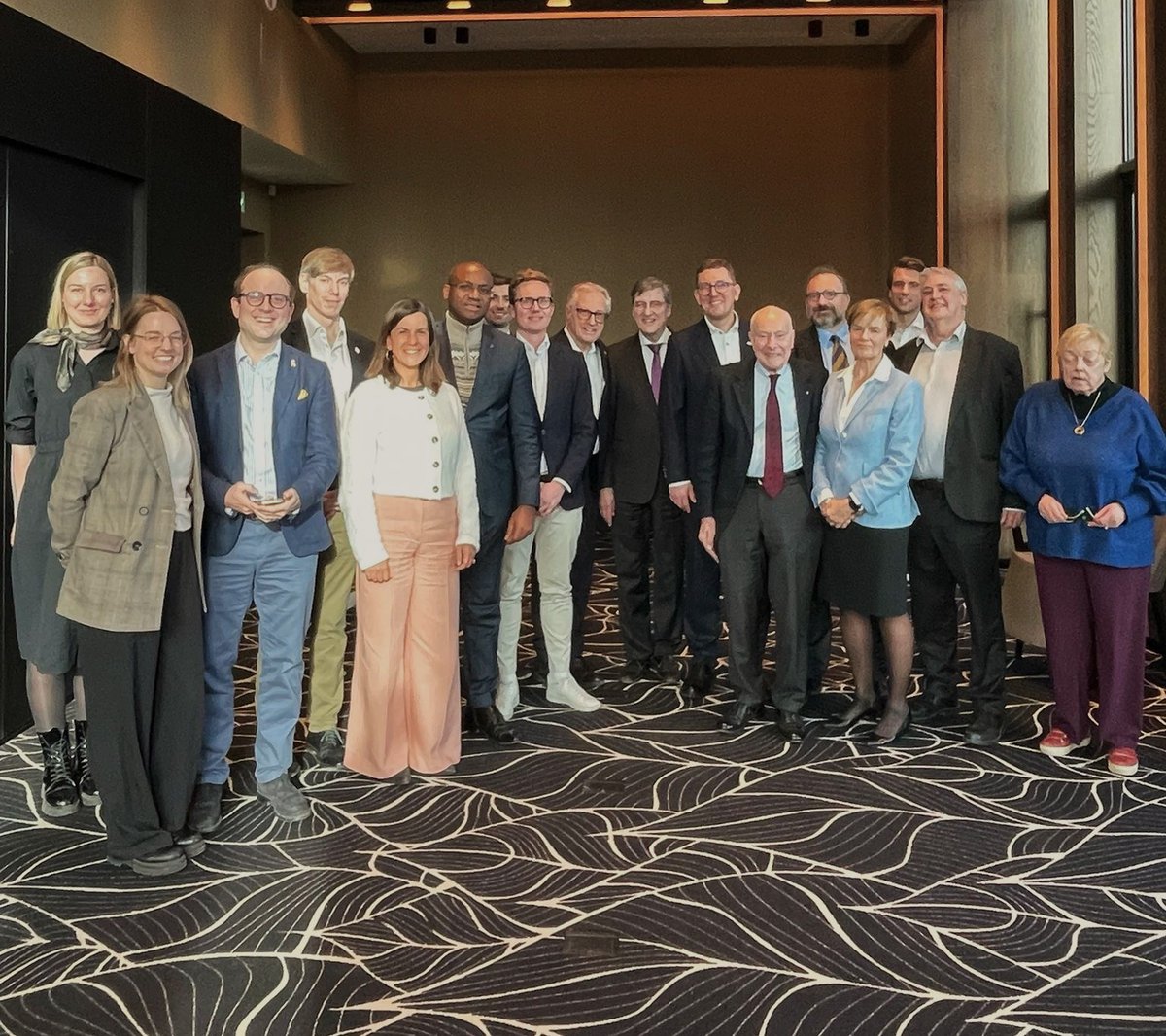 liberalinternat's tweet photo. LI’s bureau met in Tallinn this weekend at the invitation of our member party @reformikad.

From defence to AI and support for Ukraine, leaders - including @KristenMichalPM - discussed the key challenges shaping the liberal agenda for 2026.

Read more: https://t.co/QVFjpR5G4p https://t.co/ZQiunFuWb4