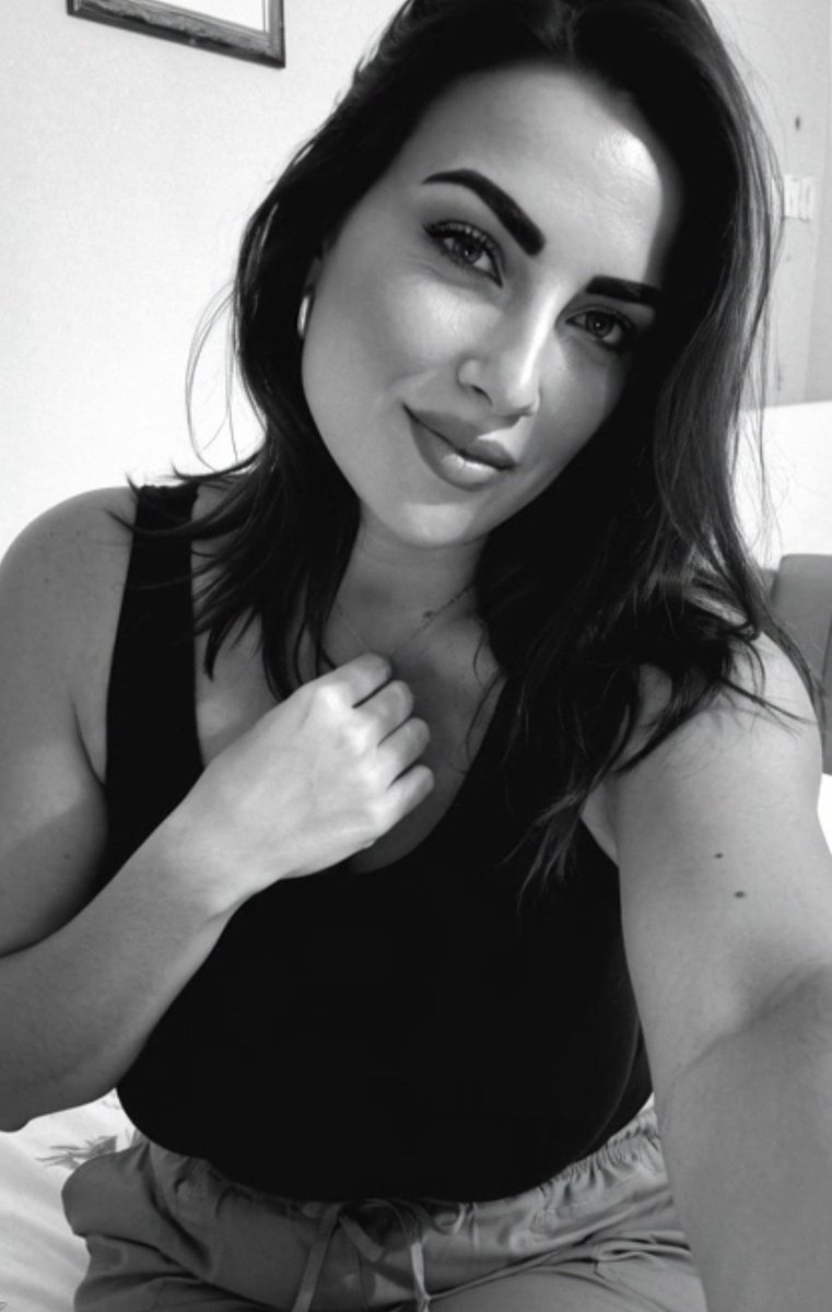 ✟ مــــــارتـــنـــيـــا ✟✨🌹 tweet media