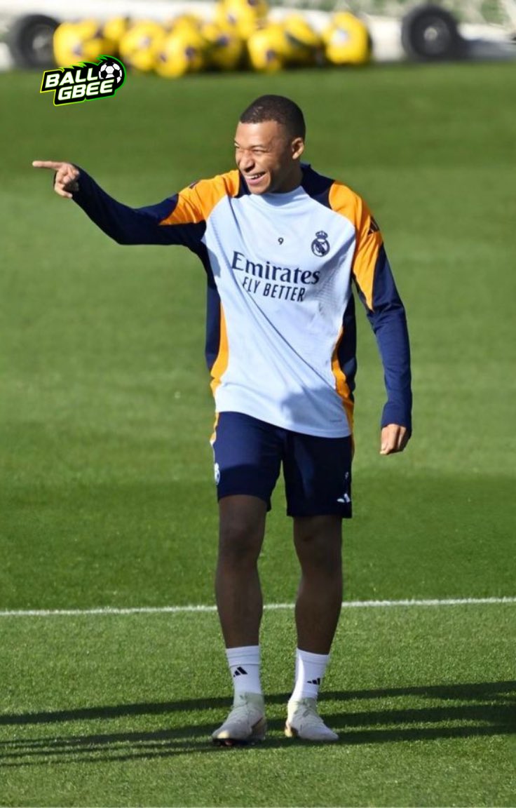 Ball Gbee tweet media