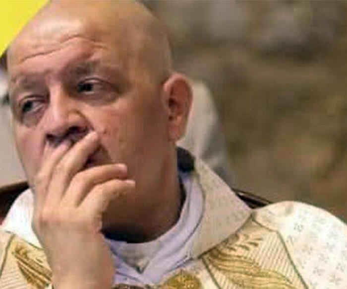 #NEWS - 🔴È stato ucciso in un bombardamento nel sud del #Libano padre Pierre El Raii, #parroco maronita di #Qlayaa, morto mentre stava cercando di soccorrere un parrocchiano rimasto ferito durante un precedente attacco. Il sacerdote aveva circa 50 anni.

A riferire la notizia ai