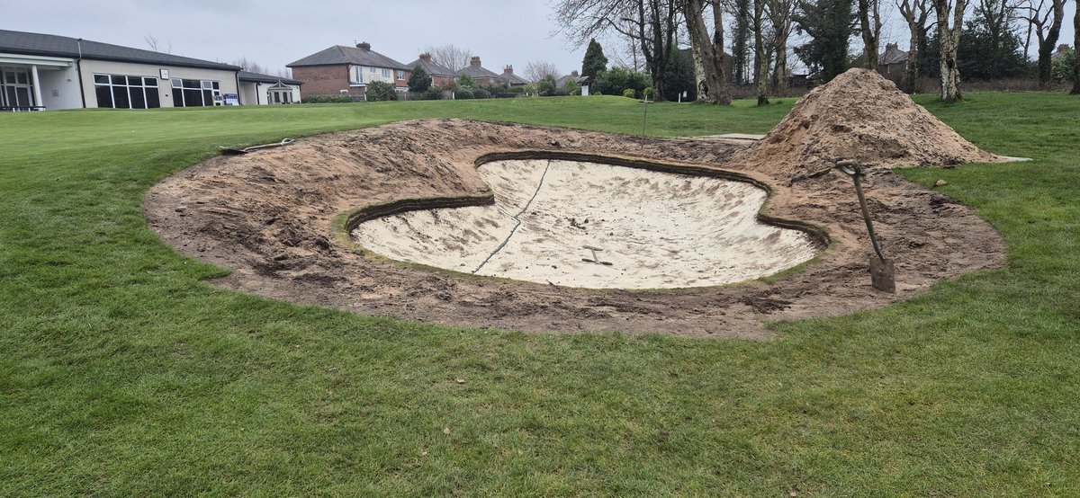 PenworthamGCGr1's tweet photo. @BunkerMat_com @ApplebyGolfClub @cdpgolf1 @Greentech_Ltd @Whitemoss_BLaw Top job Ben and the team. Thanks very much https://t.co/bxcysQIhs1