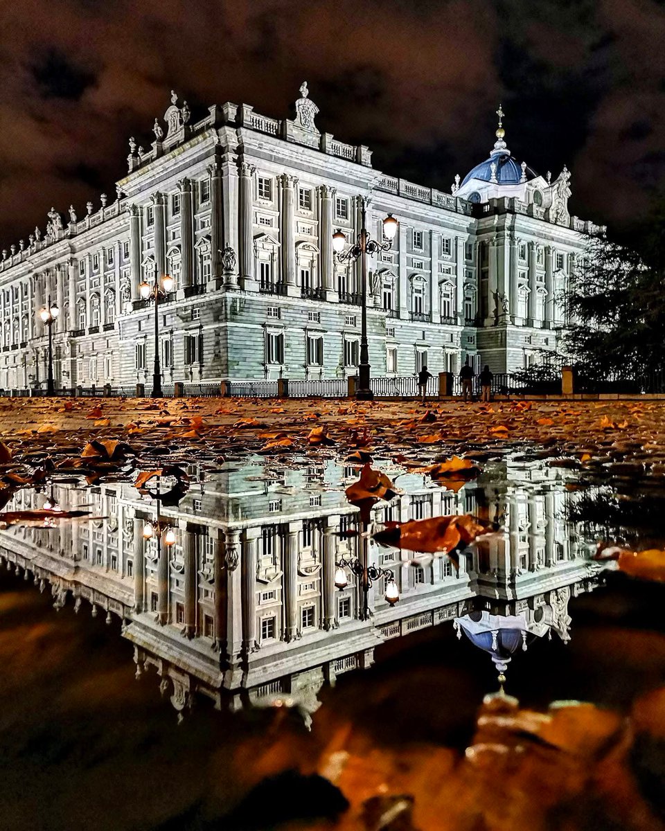 ferdepablos's tweet photo. Reflejos….. https://t.co/FZS61W0hmM