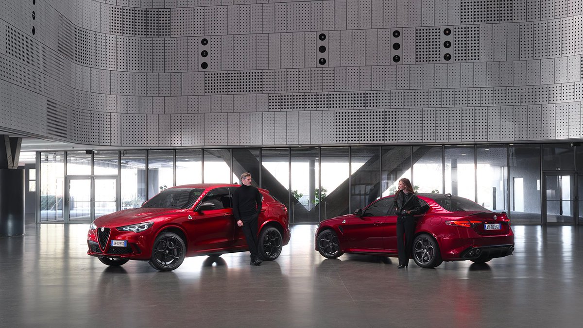 alfa_romeo's tweet photo. 520 HP of pure passion. The #QuadrifoglioCollezione is a tribute to a timeless symbol of Italian sportiness - where each detail is an authentic statement of #AlfaRomeo’s racing soul.

#AlfaRomeoQuadrifoglio #StelvioQuadrifoglio #GiuliaQuadrifoglio https://t.co/ez6AE38sQb