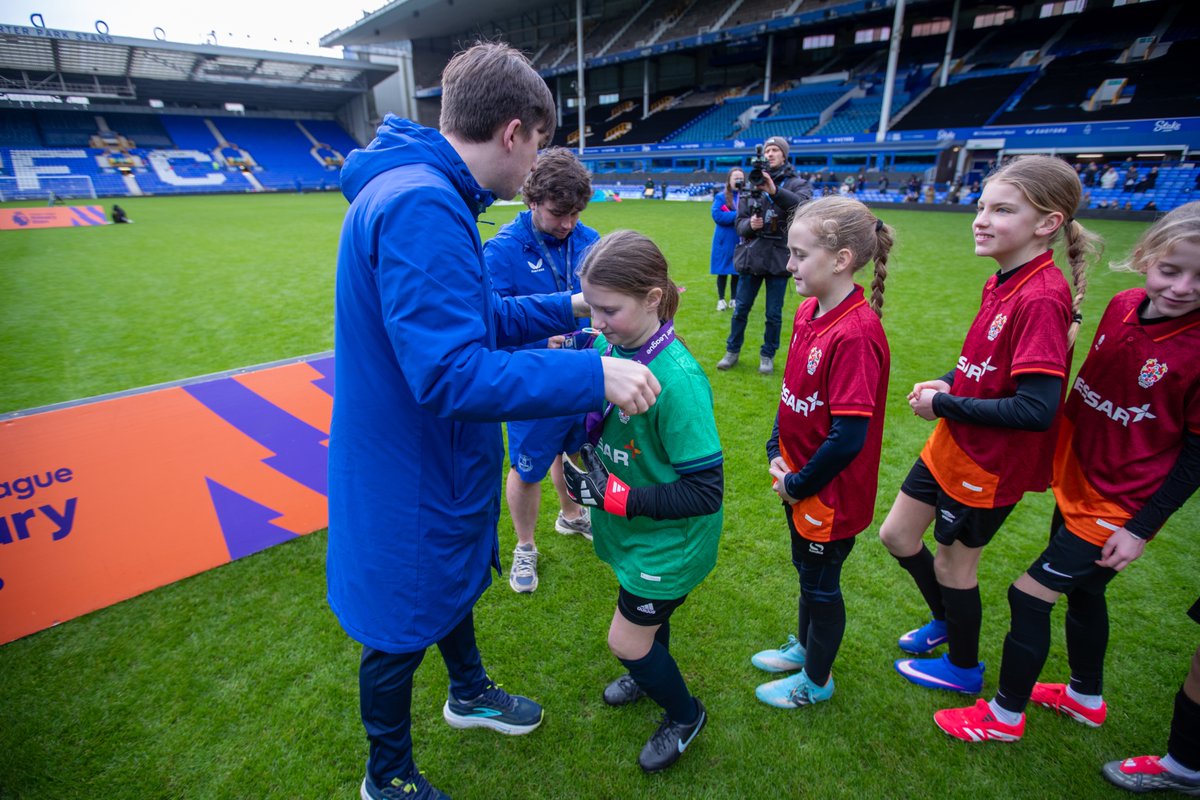 Everton in the Community tweet media