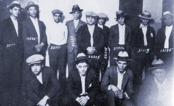 <a href="/VoxedPosting/">Voxed Posting</a> Todo historieta para los Goym la.mafia mas grande fue la.Mafia Kosher judios. Se estereotipa a los italianos como mafiosos siendo que la mafia mas grande fue la judía