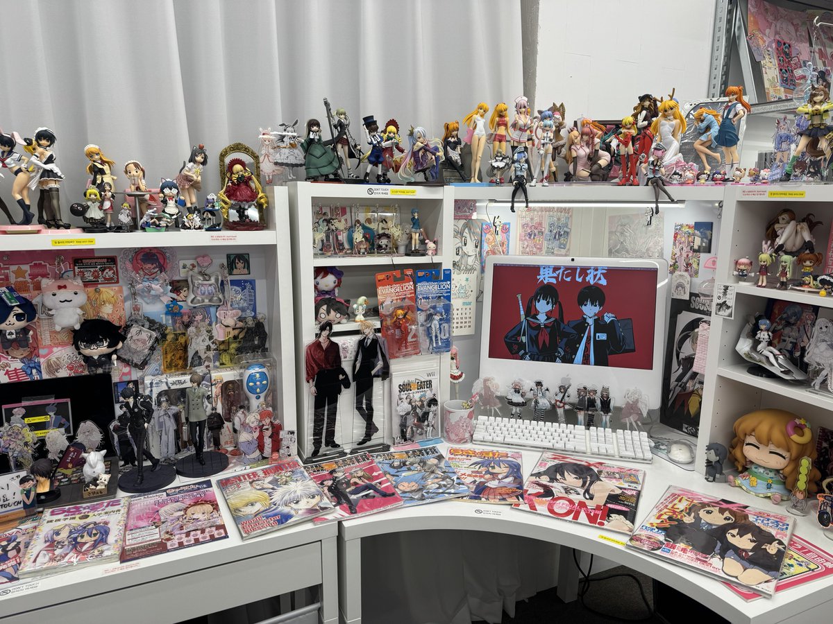 †𝔏𝔦𝔲⋆͛♱ tweet media