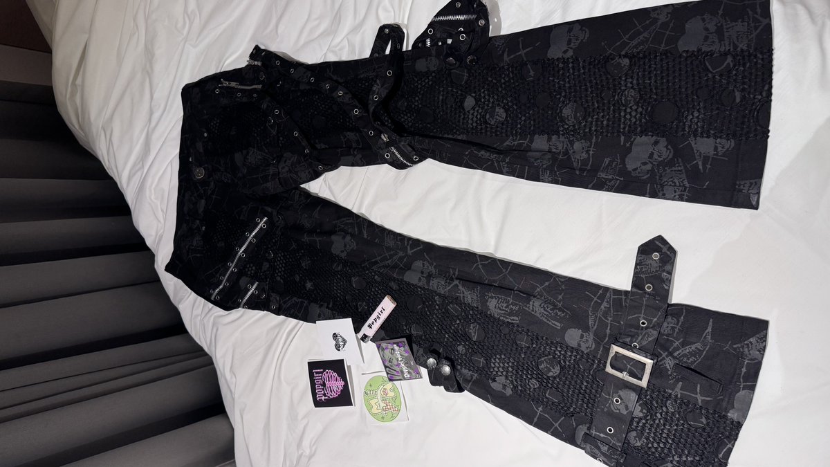 †𝔏𝔦𝔲⋆͛♱ tweet media