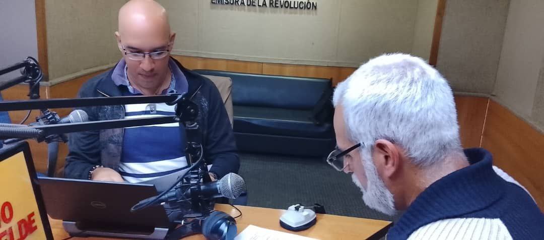 📢| Hoy, en el programa “Haciendo Radio” de <a href="/RRebeldeCuba/">Radio Rebelde</a>, conversamos con Luis Perdomo, director de la <a href="/gaceta_de/">Gaceta Oficial de La República de Cuba</a>  sobre la Ley 177 “Del régimen general de contravenciones y sanciones administrativas”. 
Excelente espacio de intercambio 

#LeyDeContravenciones 🇨🇺