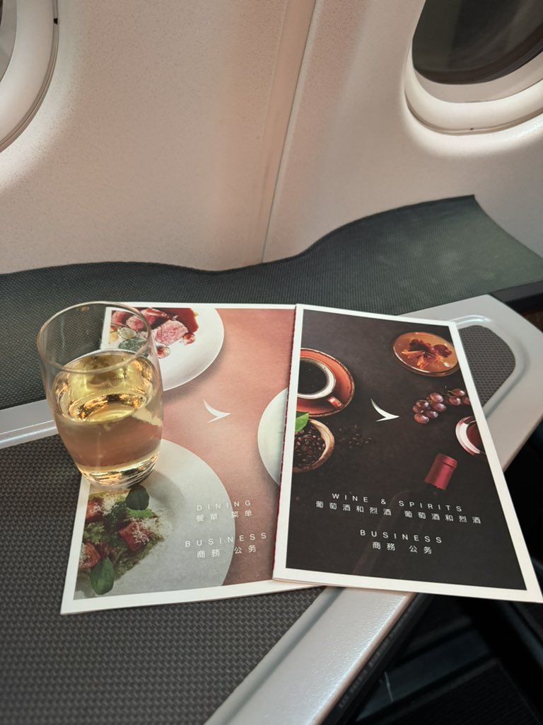 88888Human tweet media