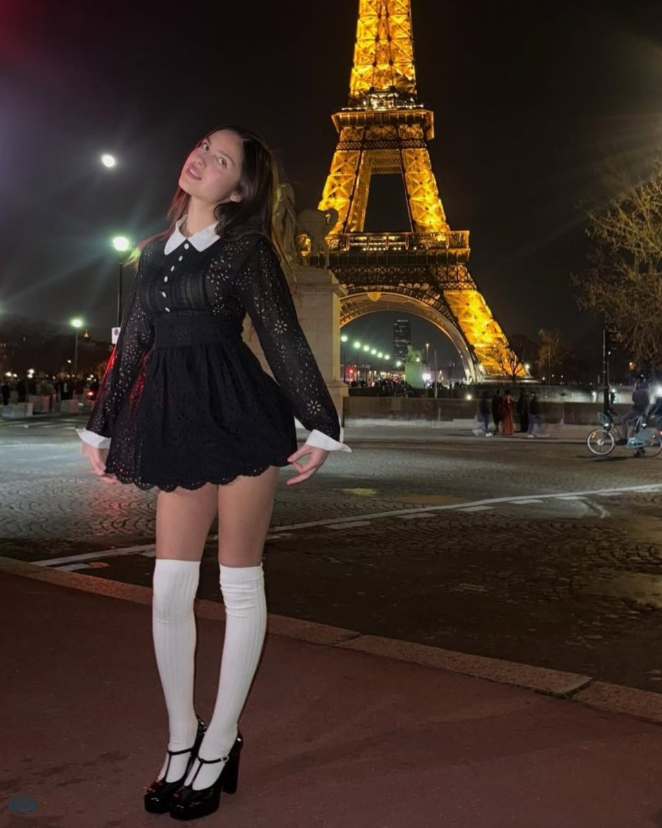 104.7 KISS FM tweet media