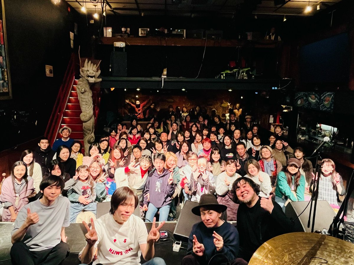 ibiyuichiro's tweet photo. 東京ライブめっちゃ楽しかった✨

みなさんの盛り上がりのおかげ��大団円になりました‼️

平日の昼にも関わらずたくさんの方に来ていただきありがとうございました😊

ライブレポは3日ほど時間ください🙇‍♂️

配信のアーカイブは1週間見れます🔽
https://t.co/ctPjYtWgdp https://t.co/1jpbHu1Ulb