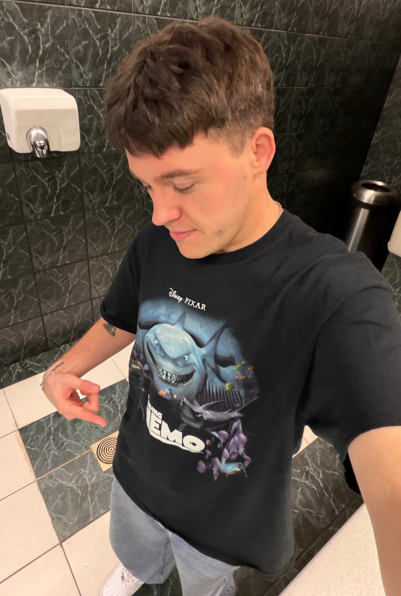 Joe J. Walker tweet media