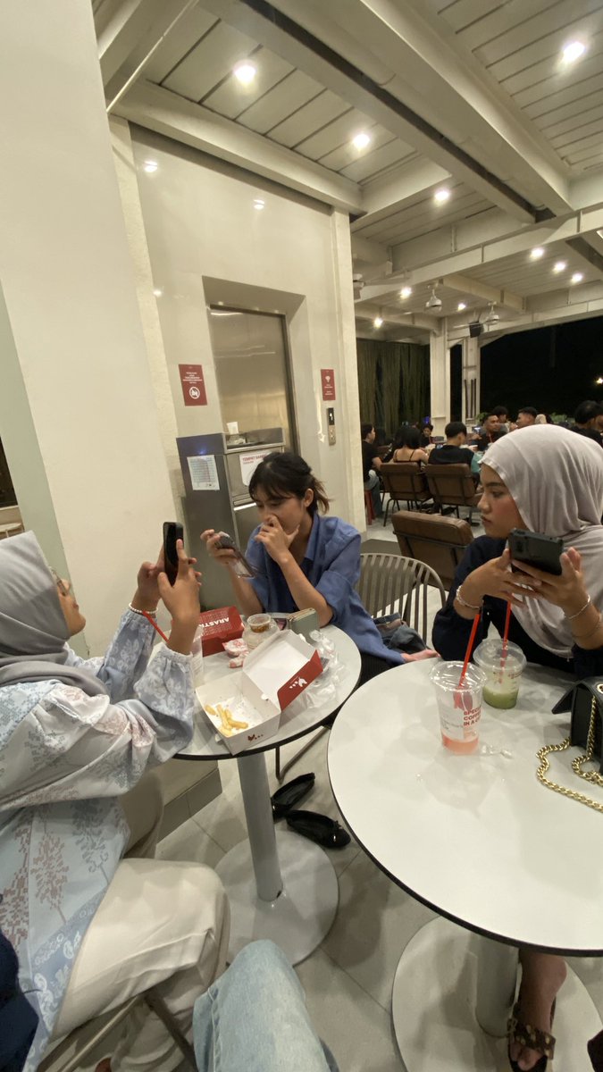 bukber harus geser