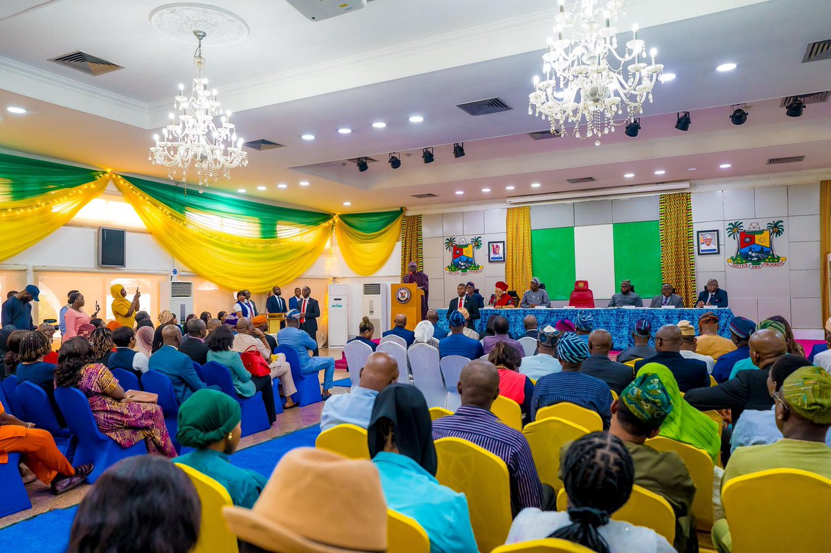 Today, I formally inaugurated the Board of the Lagos State Electricity Regulatory Commission at Lagos House, Ikeja.

This commission will oversee and regulate the electricity market within Lagos State. It follows the Lagos State Electricity Law 2024, which was signed last year to