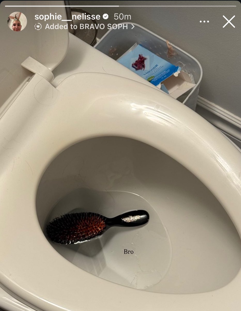 chris ⊹ tweet media