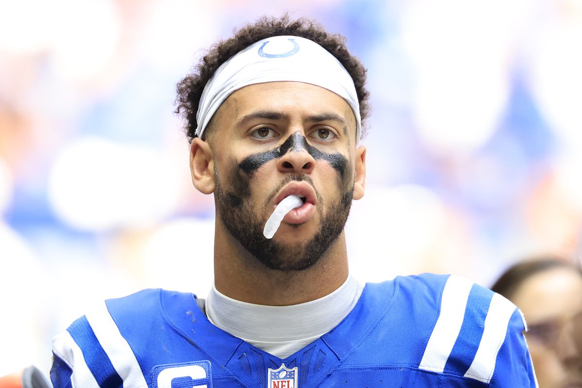 NFL_DovKleiman's tweet image. 𝗕𝗥𝗘𝗔𝗞𝗜𝗡𝗚: The Colts are sending WR Michael Pittman Jr. to the Steelers, per @TomPelissero