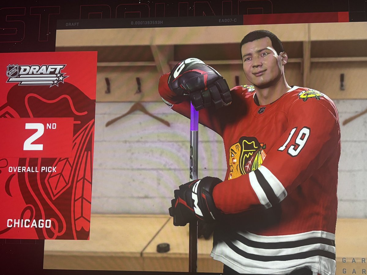 CougarForward19's tweet photo. 24 Hours Before Taking The Ice and Testing Himself Out against the very Best of the Messa Mustangs Hockey Program at The @mandtbankcenter Tomorrow Night Gary Roberts (F) was selected By The Chicago Blackhawks as 2nd Overall Selection in Be a Pro https://t.co/HAMVHfrFNB