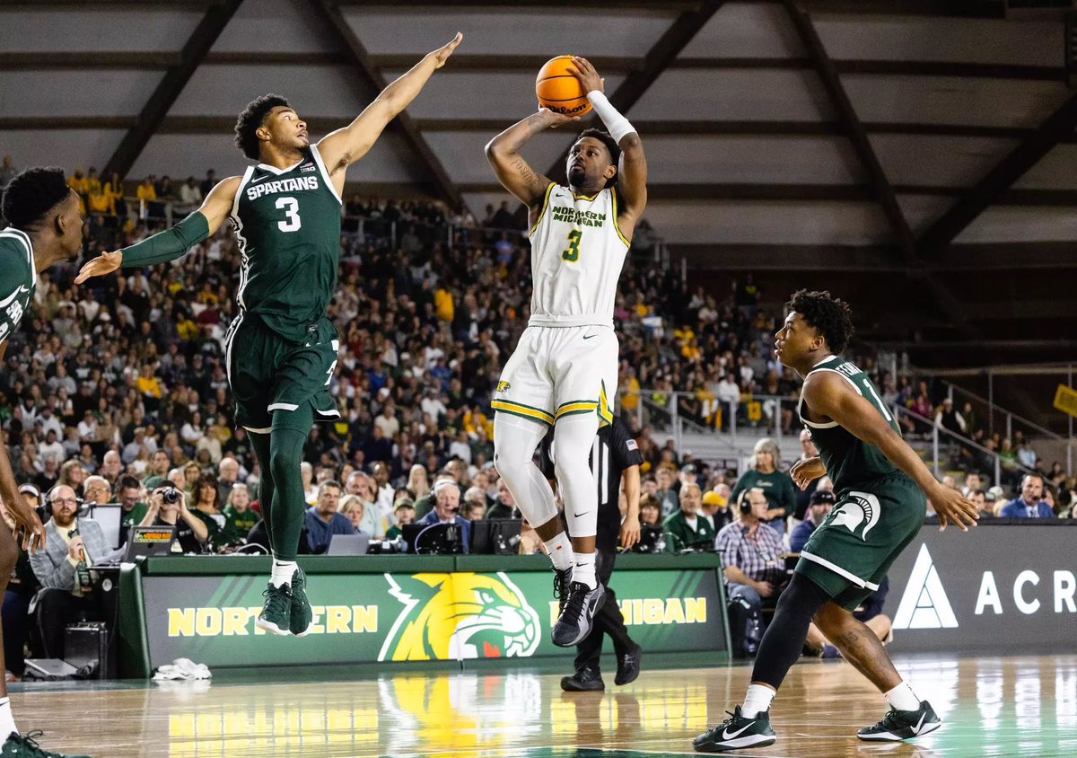 Small College Hoops tweet media