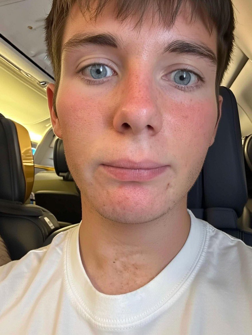 Winter 🖤 tweet media