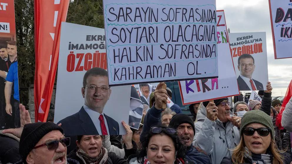 A court trial has begun in Istanbul, Turkey against the city's former mayor, Ekrem Imamoglu, who is considered the main political rival of President Erdogan. Imamoglu has been in custody for almost a year: he was arrested shortly before being nominated as a presidential candidate
