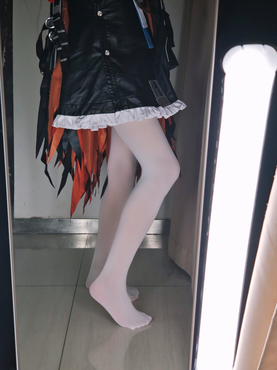 🦵 https://t.co/DWhl1sZwWD