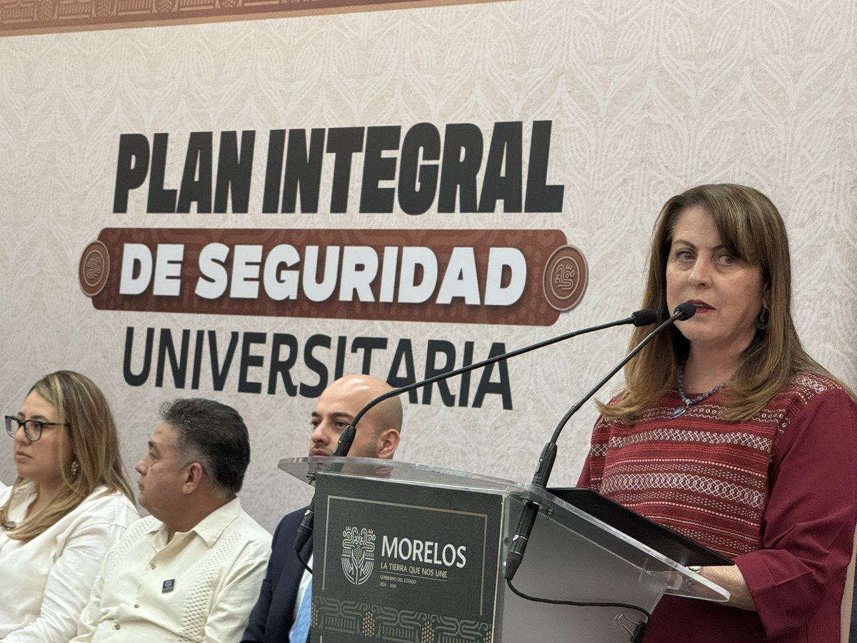 GOBERNADORA PRESENTA PLAN DE SEGURIDAD UNIVERSITARIA 

9 módulos de seguridad, Cámaras de seguridad al Interior y exterior de la UAEM, luminarias,  y acciones de prevención de la violencia, actividades culturales y deportivas se incluyen en el Plan Integral de Seguridad.