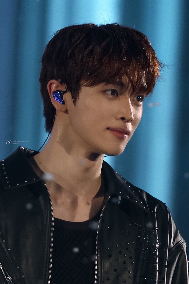 𝑹𝑹 tweet media