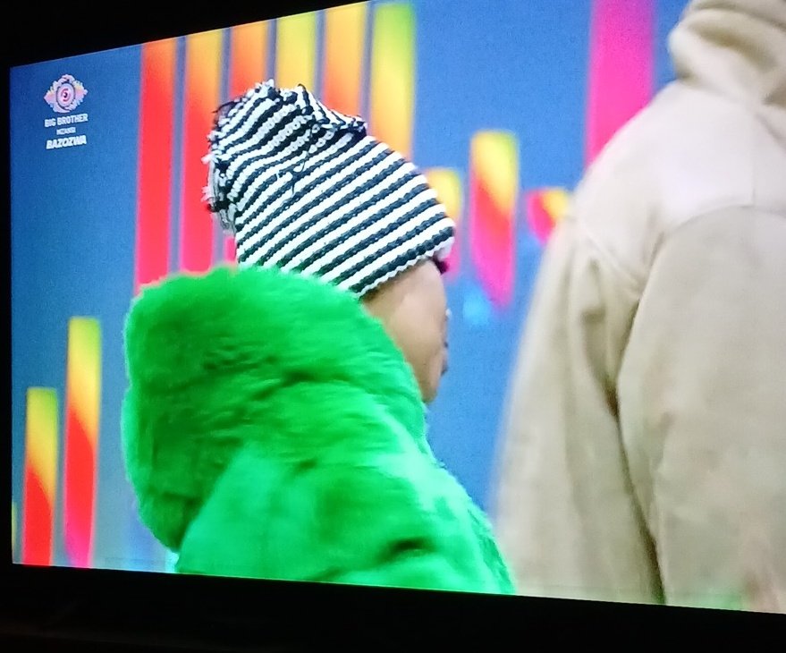 Neo9805's tweet photo. This girl is dom dom😂😂😂🤞🏾#BBMzansiS6 https://t.co/iiqG1zti1O