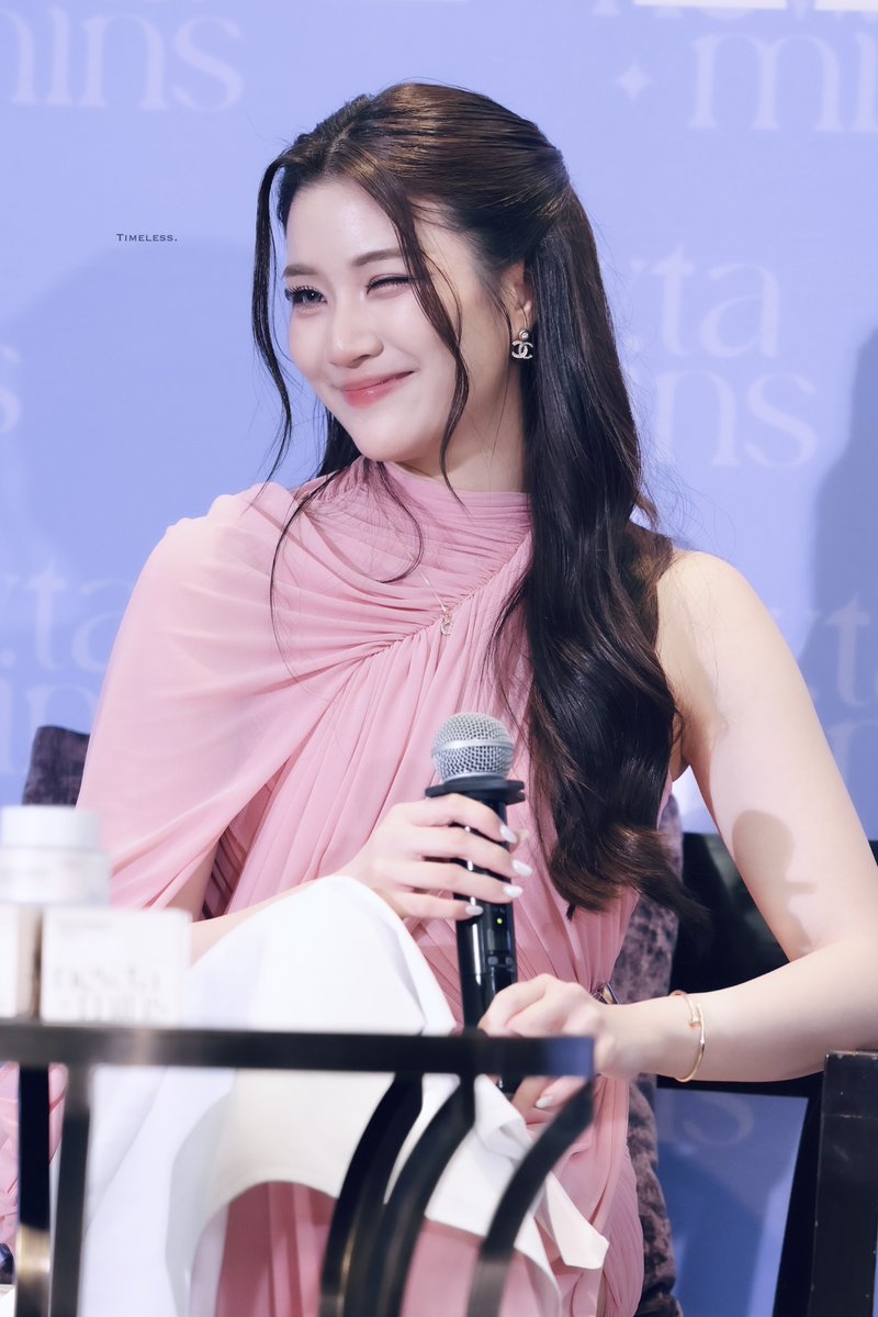 Timeless. tweet media