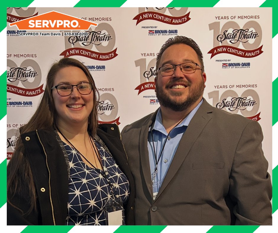SERVPRO_EBW's tweet image. 🎭 Two great events for our sales team at the State Theatre over the weekend! SERVPRO Team Davis is proud to be a female-owned company and serve the Easton area for over 35 years!

#servproteamdavis #statetheatre #easton #lehighvalley #firewatermold #restorationexperts