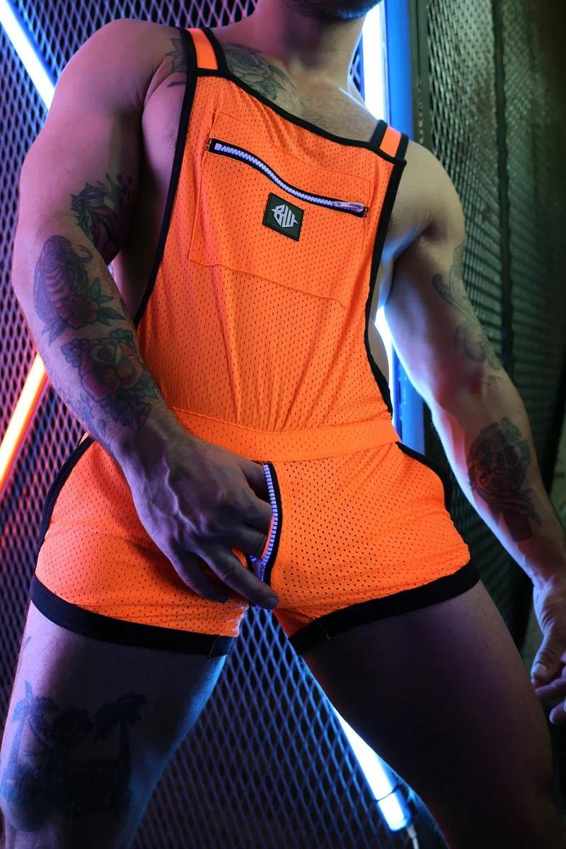 Replay | Strong &amp; T-shirt 
11 Março (4feira) 18h/22h - inclui bebidas 

Reservas: 1906club.com 

#gayporto #gayportugal #gayclube #gayhot #gaytoy