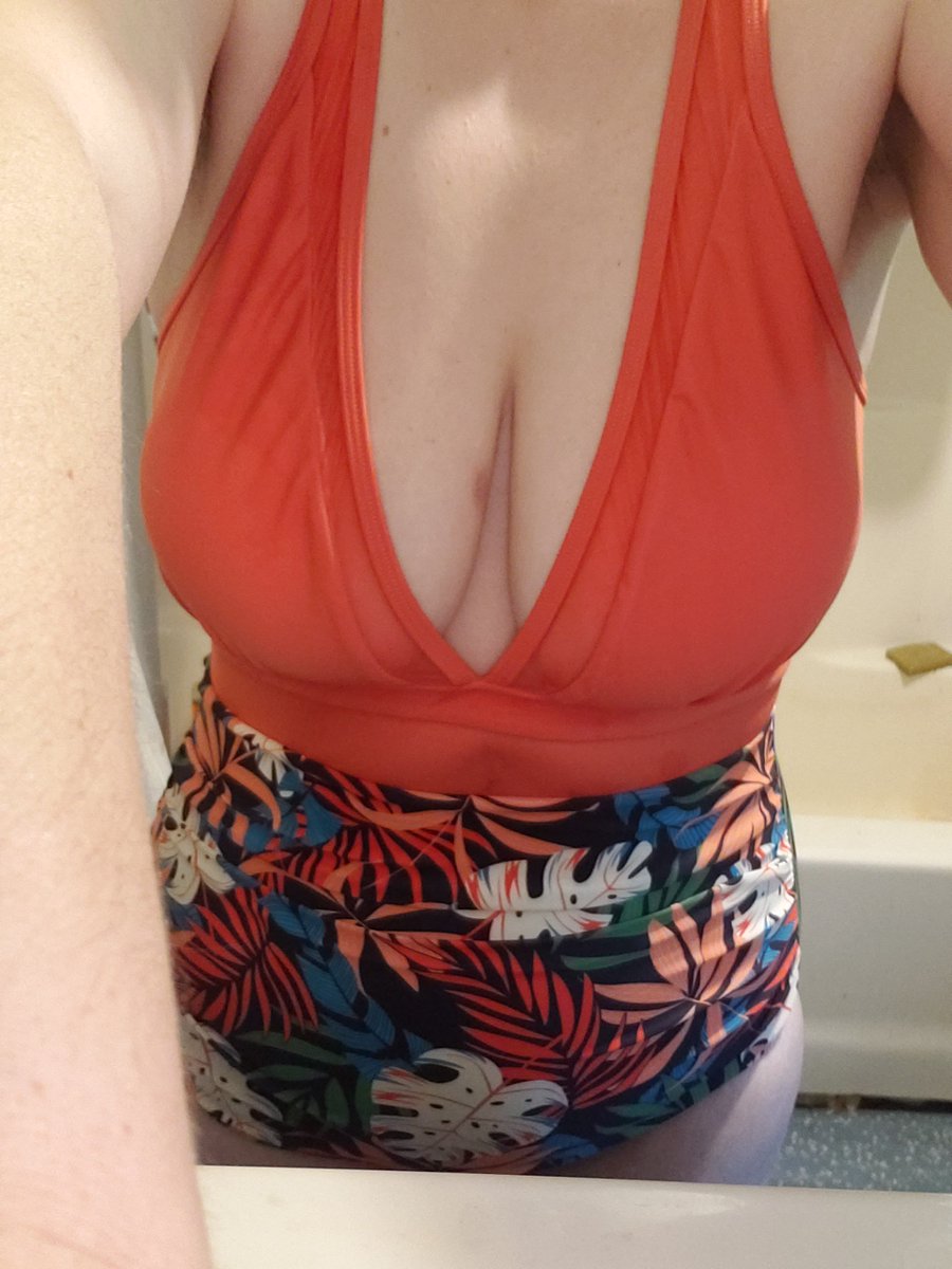 Silliestsally tweet media