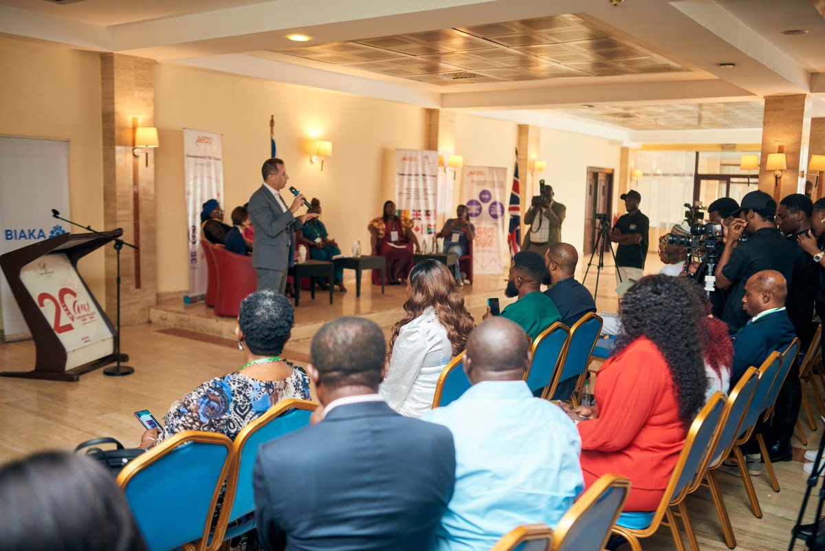 UKinCameroon's tweet photo. Delighted to host the Commonwealth Transnational Education Forum - the first of its kind as part of the #CommonwealthDay2026 celebrations. Policymakers, universities, &amp; international partners brainstormed on how to strengthen Commonwealth partnerships through education. https://t.co/kbb6Cmt0IA