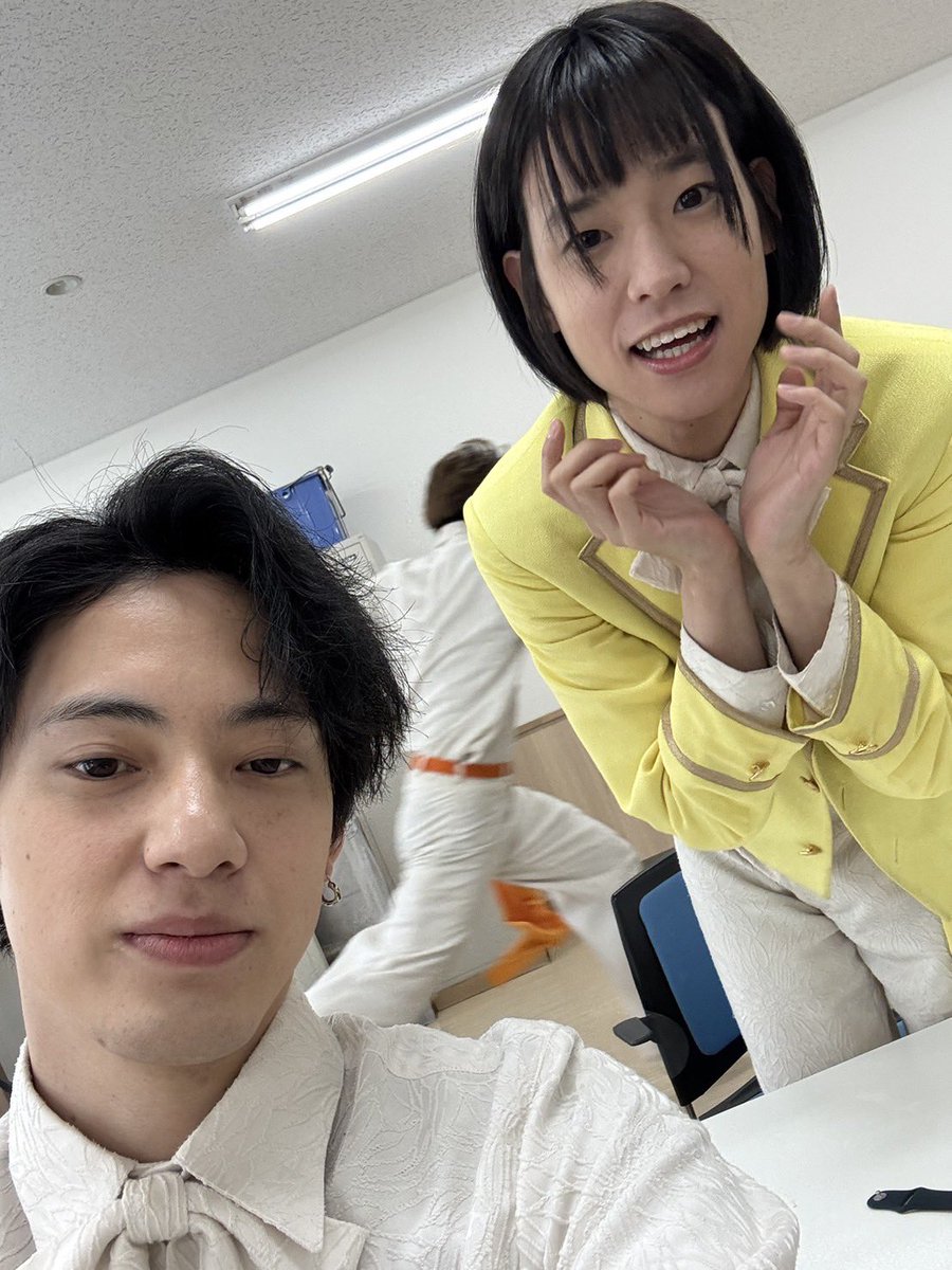 モナキ tweet media