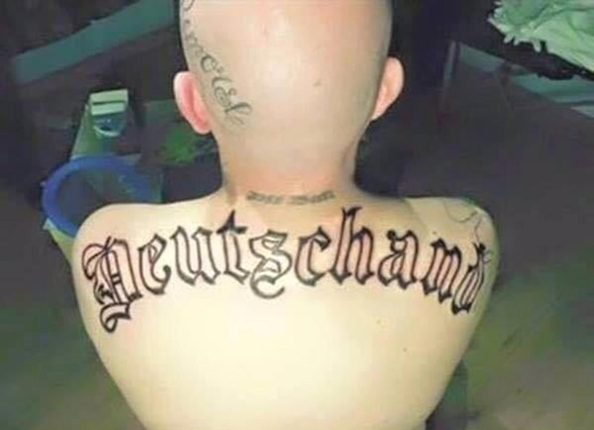 <a href="/DanielVoll12251/">Daniel Vollmer</a> So sehen übrigens die aus, die nicht verstehen, wie man Posts meldet.