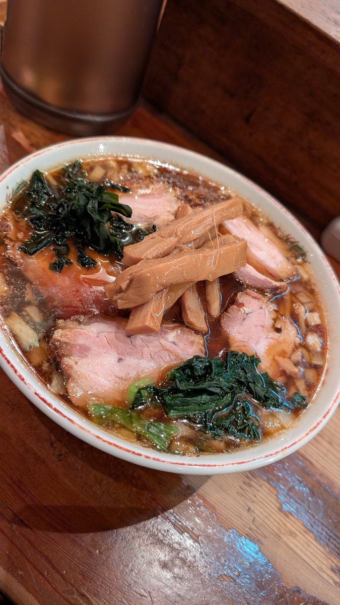 COOcyan's tweet photo. 今週も
これが最後と
言いながら
＃ラーメン
＃3連
#川柳 https://t.co/7dKlh0BnTM