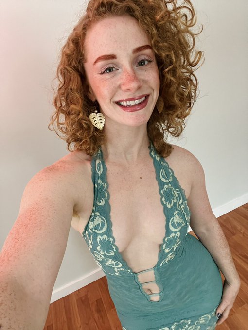 Angelica tweet media