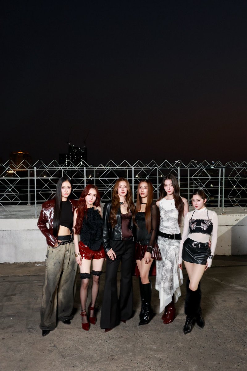 WE ARE GIRL RULES!
#GirlRulesSeriesEP1

“Girl Rules กฎหลัก...ห้ามรักเธอ”🫦
ทุกวันจันทร์ เวลา 20:30 น. ทางช่อง GMM25
และดูออนไลน์ เวลา 21:30 น. บนแอป iQIYI และเว็บ iQ.com ที่เดียวเท่านั้น
#GMMTV