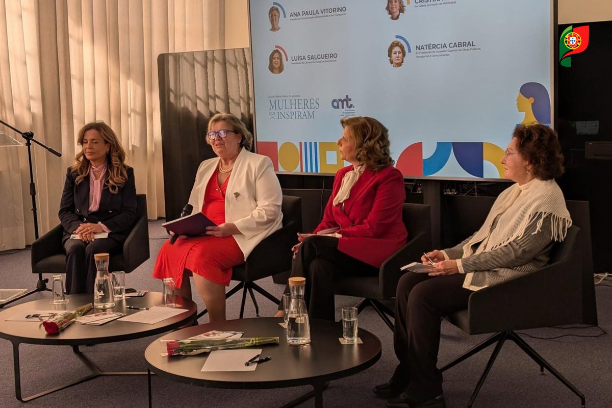 iestruturas_pt's tweet image. A Secretária de Estado da Mobilidade participou no encontro “Os transportes no Feminino – Mulheres que Inspiram”, organizado pela AMT, que assinalou o Dia Internacional da Mulher.
Uma oportunidade de reflexão sobre o papel das mulheres na Mobilidade.
#MIH #AMT