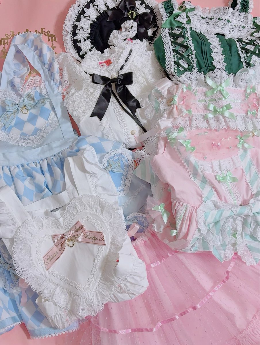 大ショッパー2袋の中身🎀9点引き取ってきた🎁あとでトルソーに着せよう🥰