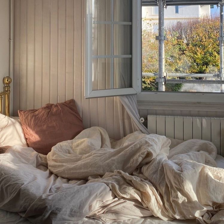 𝒍𝒖𝒏𝒂 tweet media