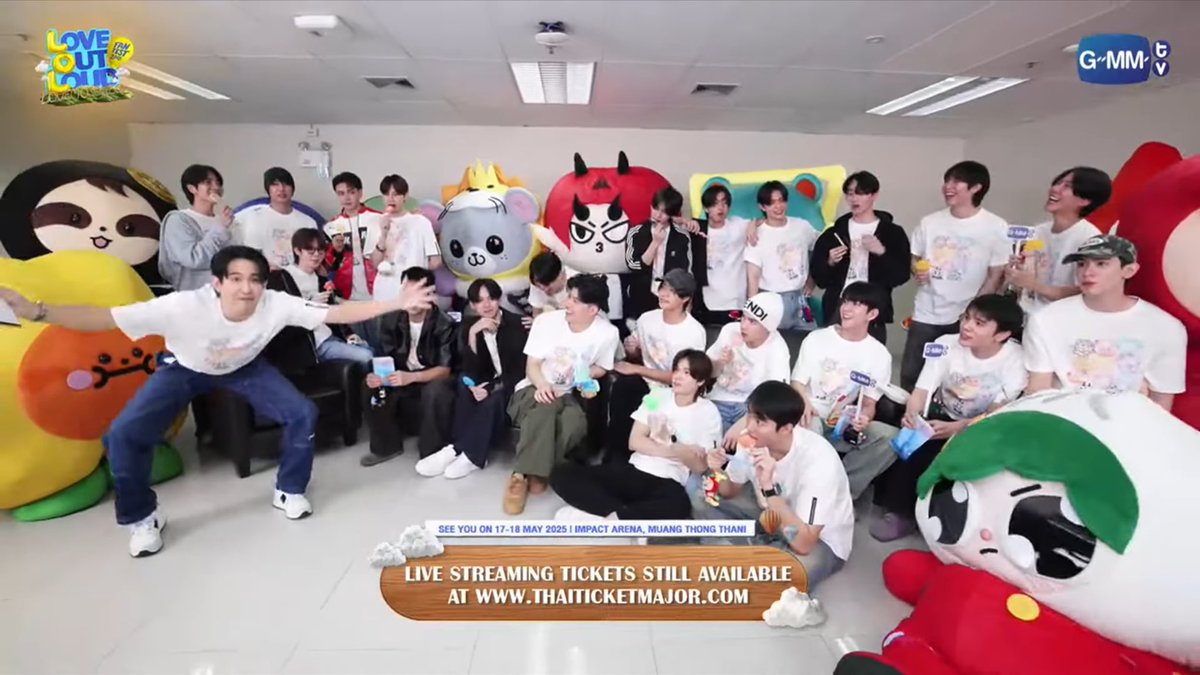 พี่เลโอรู้ยังว่าปีนี้มี12คู่ 24คน 55555555555555555555555