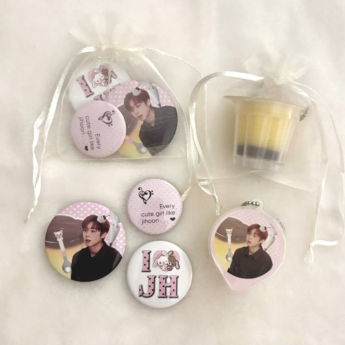 wwinnggiing's tweet photo. ˙ ⌒ ˙◟ ͜ ◞˙ ୨♡ৎ ˙◟ ͜ ◞˙ ⌒ ˙

왕사남 천백만을 기념하여!! 🎊
#rt 추첨 한 분께 지훈 푸딩 키링 &amp; 지훈 핀뱃지 세트 그리고 두 분께 지훈 핀뱃지 세트를 보내 드립니다~♡

국내배송 &amp; 배송비 부담 가능하신 지후니 아랑하는 분들만 참여 부탁드려요 т  ̫ т

#박지훈 #PARKJIHOON 나눔 이벤트 https://t.co/6v7CFZRPSd