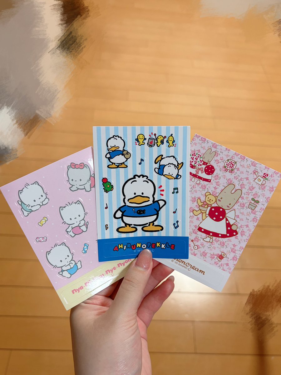 欲しかったサンリオの100均シール🎀
ペックル出た〜〜！！かわい〜！！！！！😭
もったいなくて貼れないよ〜〜🥲💧