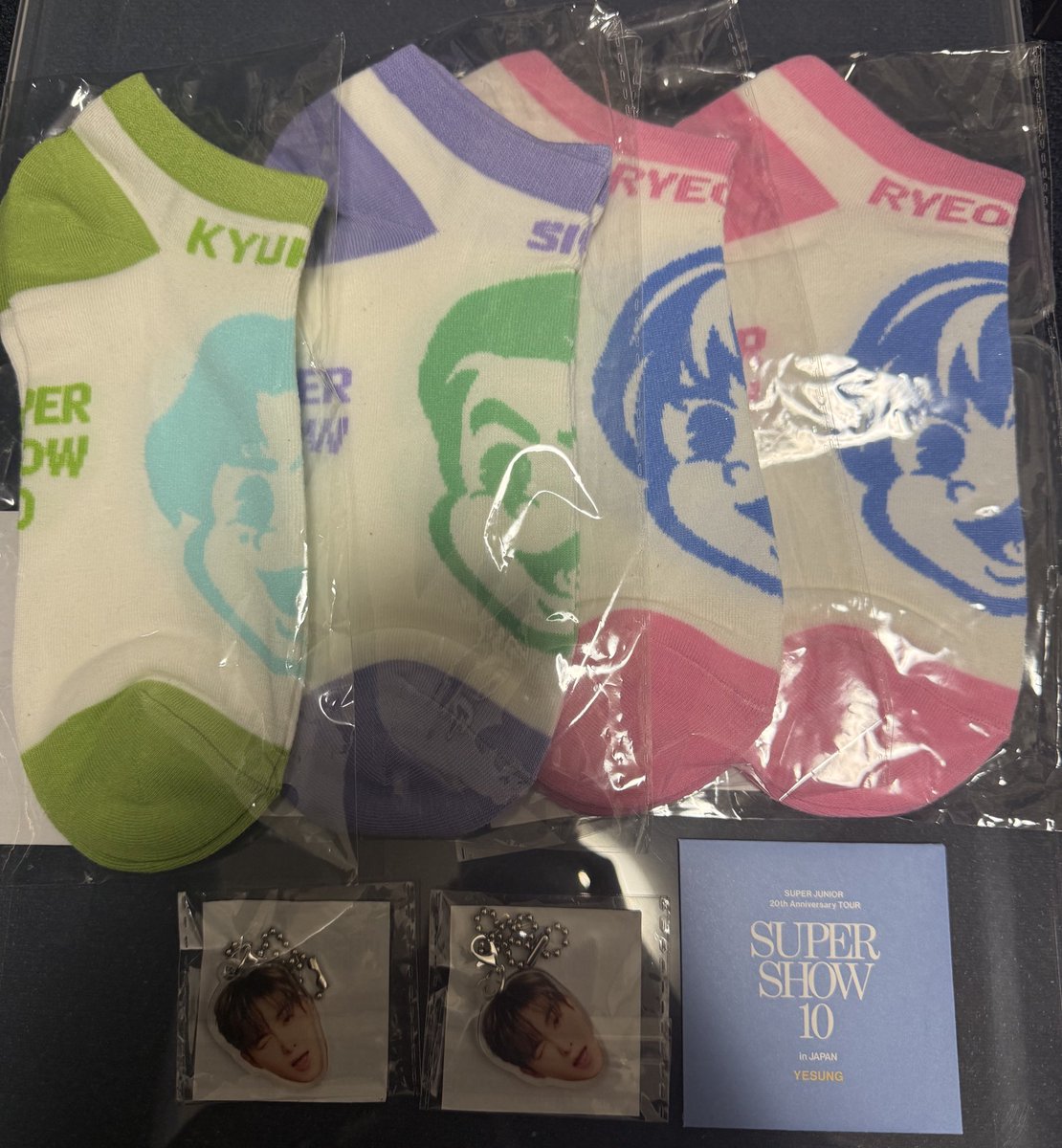 SUPERJUNIOR ランダムトイ 交換

譲:キーホルダー→リョウク×2
     靴下→シウォン、リョウク×2、キュヒョン
     証明写真→イェソン

求:定価(700円)

・郵送(+送料)またはウニョクソロペンコン11日現地
・1個から可能🙆‍♀️

お気軽にお声がけ下さい🙇‍♀️