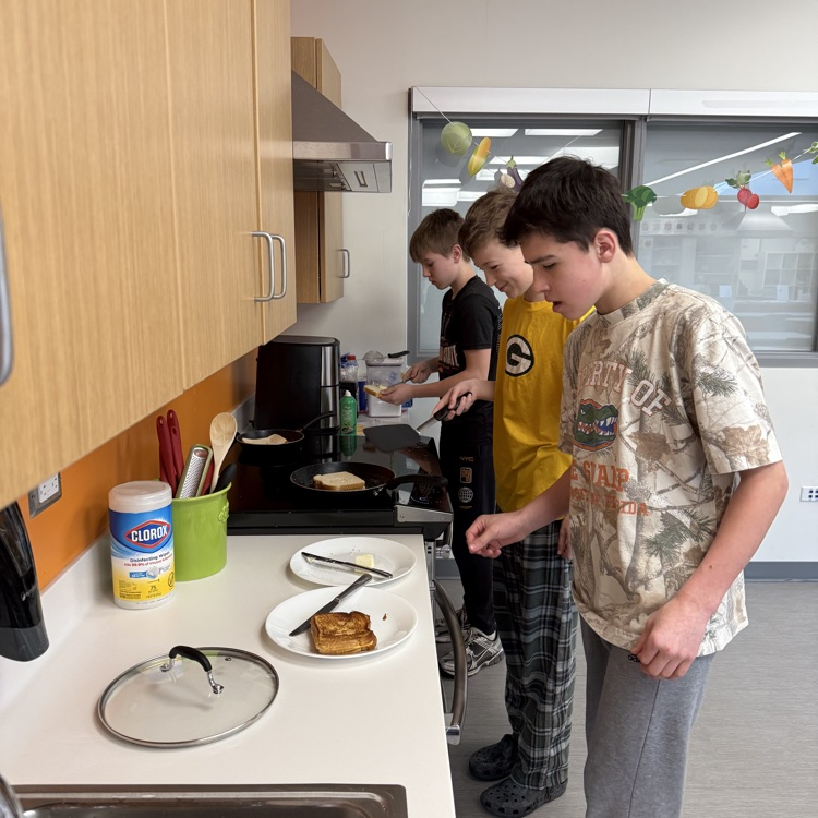 Prairie Grove CSD46 tweet media