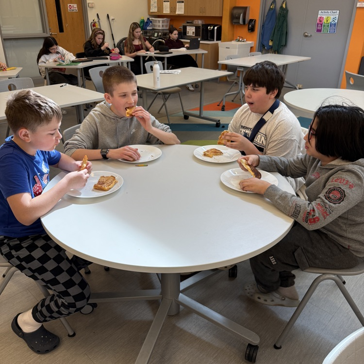 Prairie Grove CSD46 tweet media