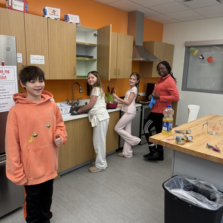 Prairie Grove CSD46 tweet media